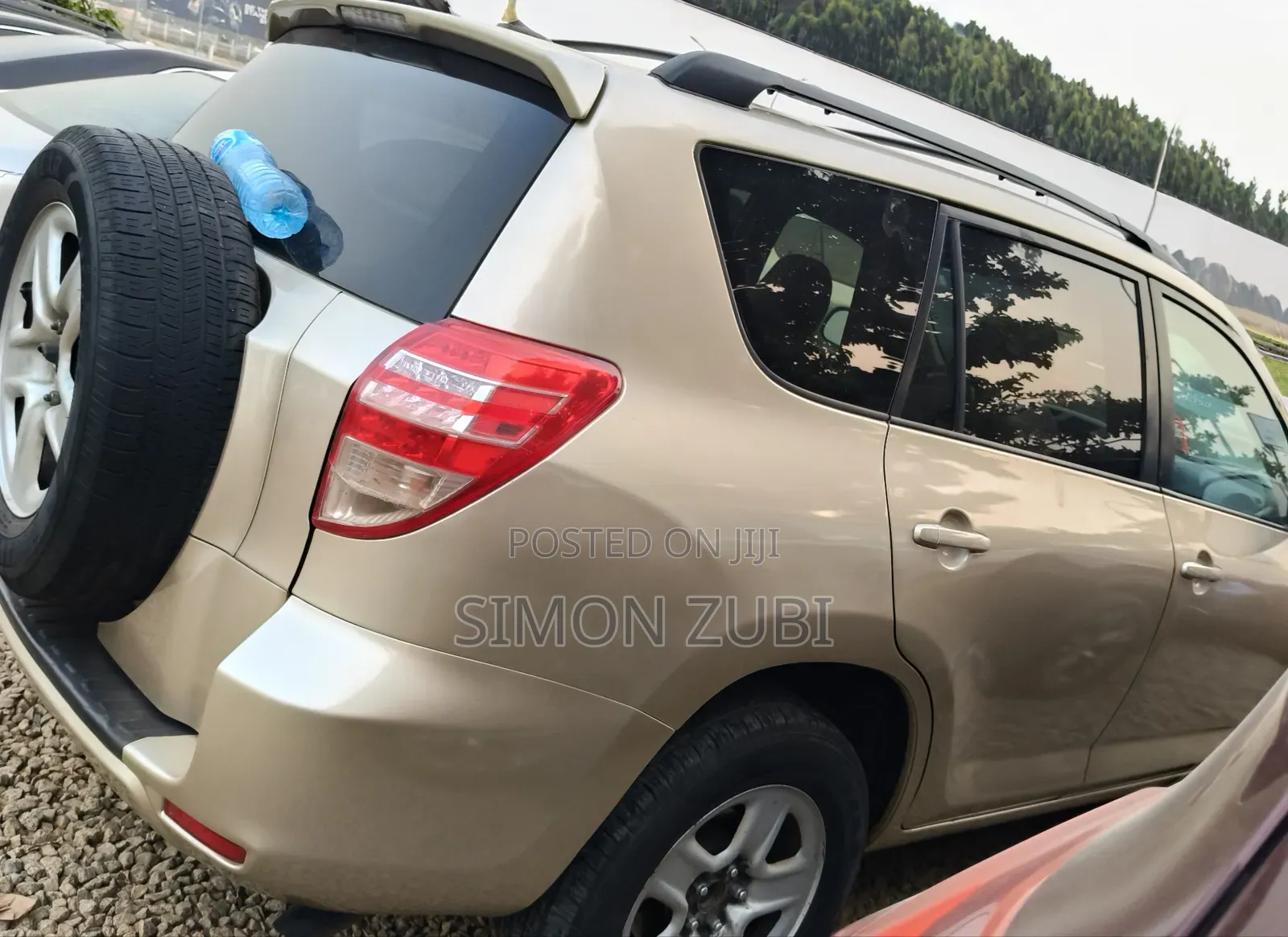 Toyota RAV4 2.5 2010 Gold