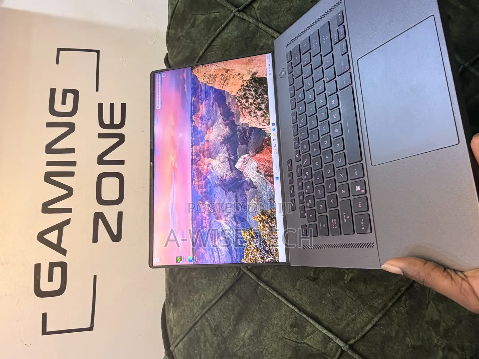 Laptop Asus ROG Zephyrus G16 16GB Intel Core i9 SSD 1T