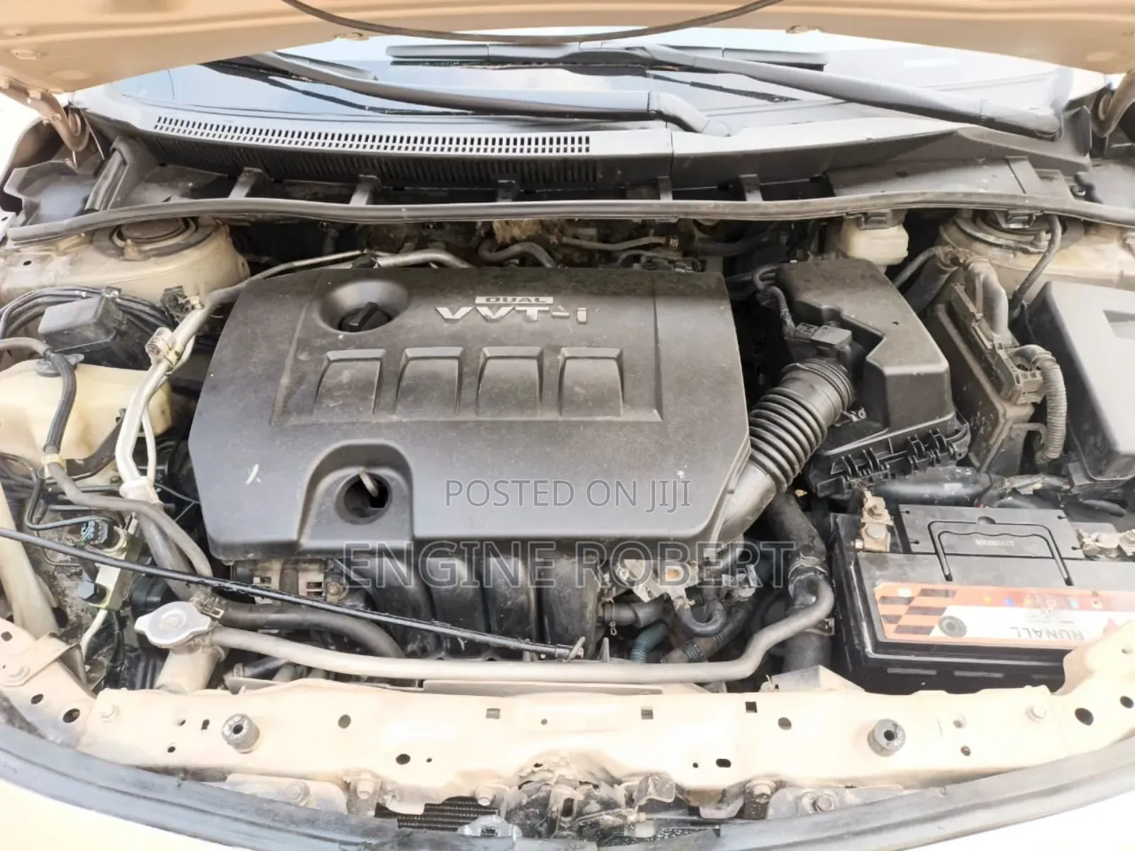Toyota Corolla LE 4dr Sedan (1.8L 4cyl 4A) 2010 Gold