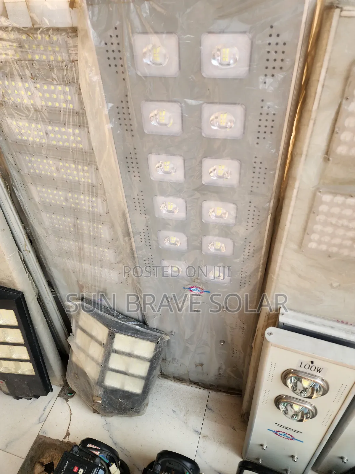 100w All in One Ae Mem Solar Street Light Available Now