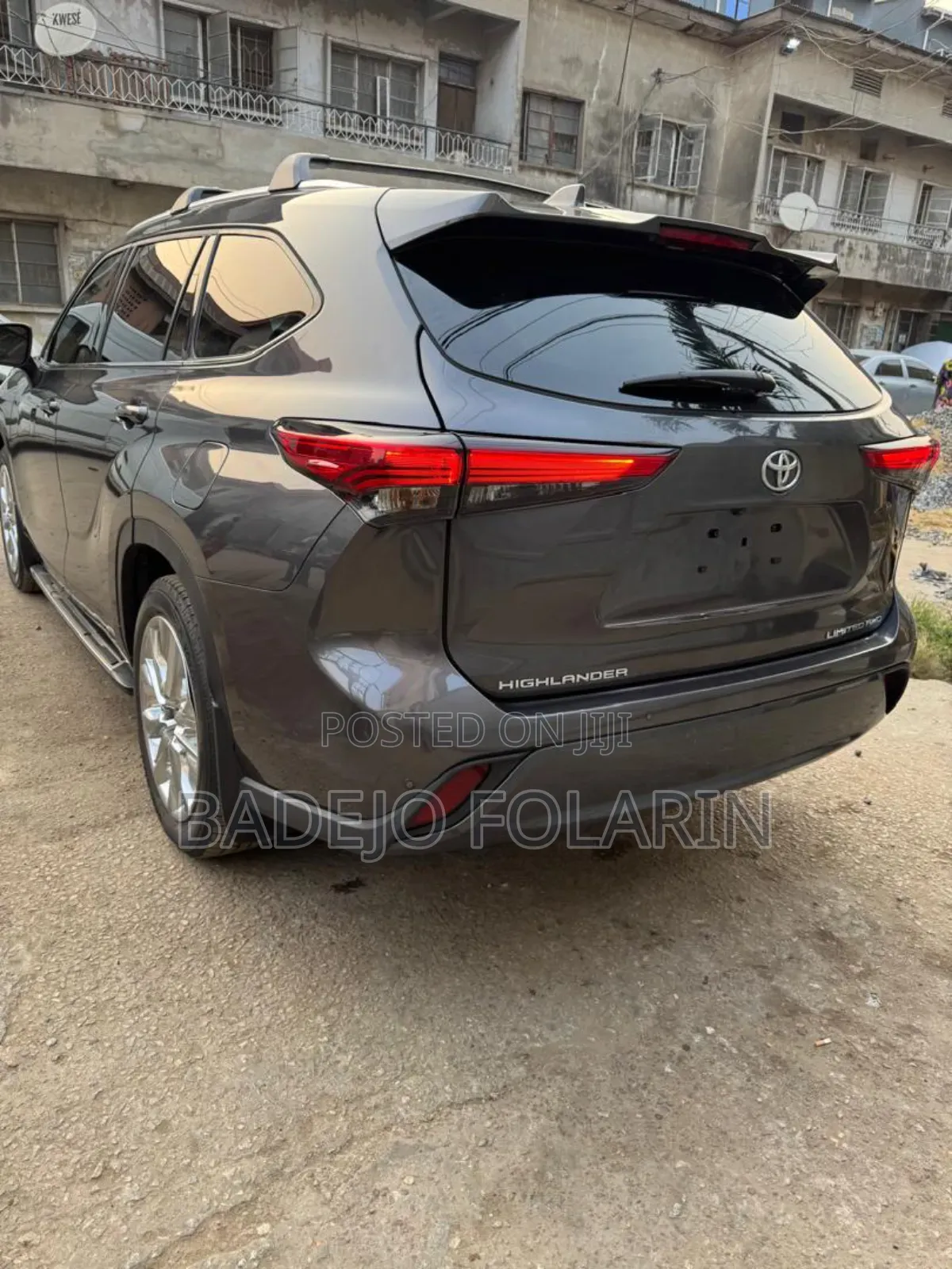 Toyota Highlander Limited AWD 2023 Gray