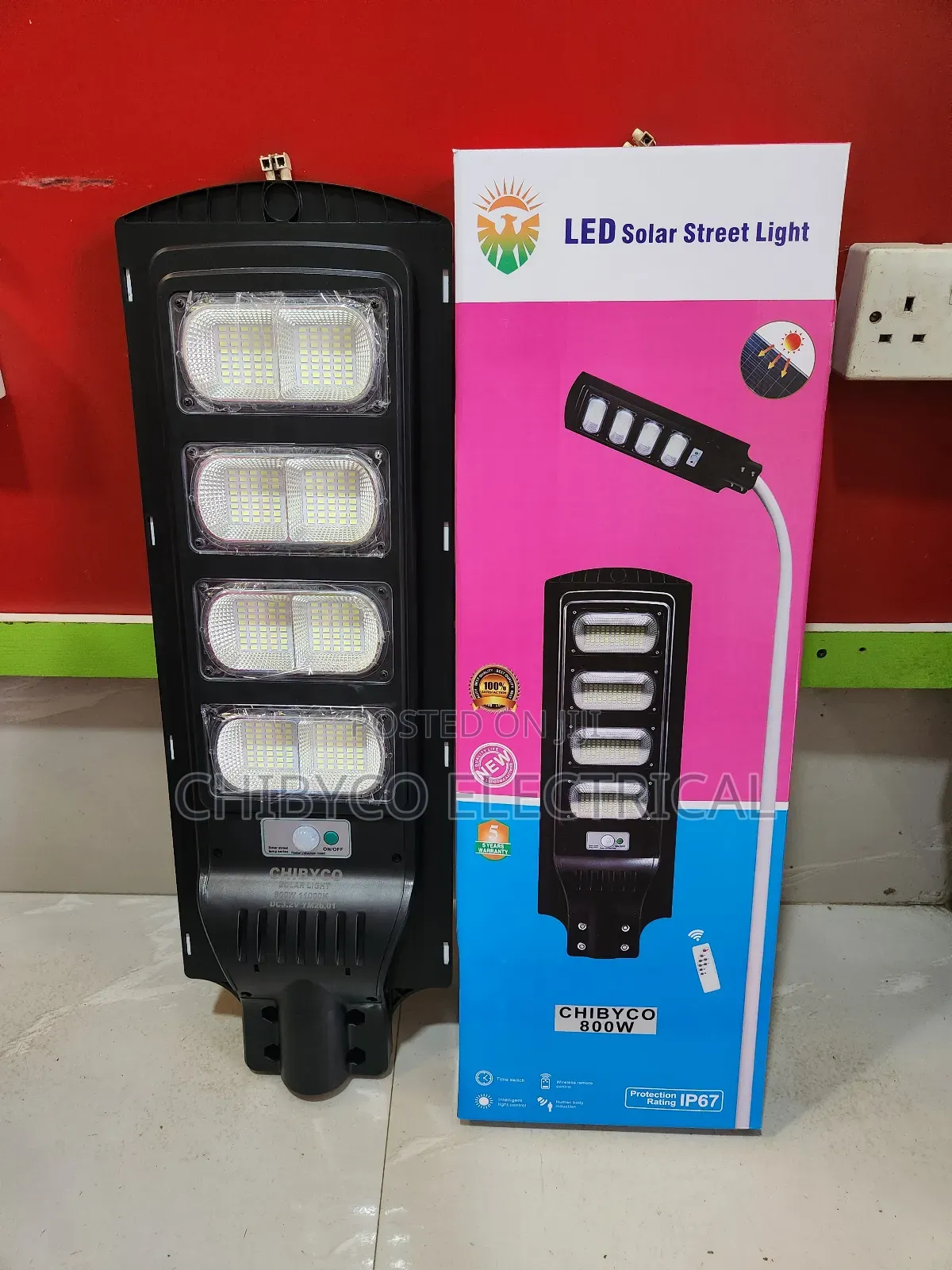 800w Solar Streetlight