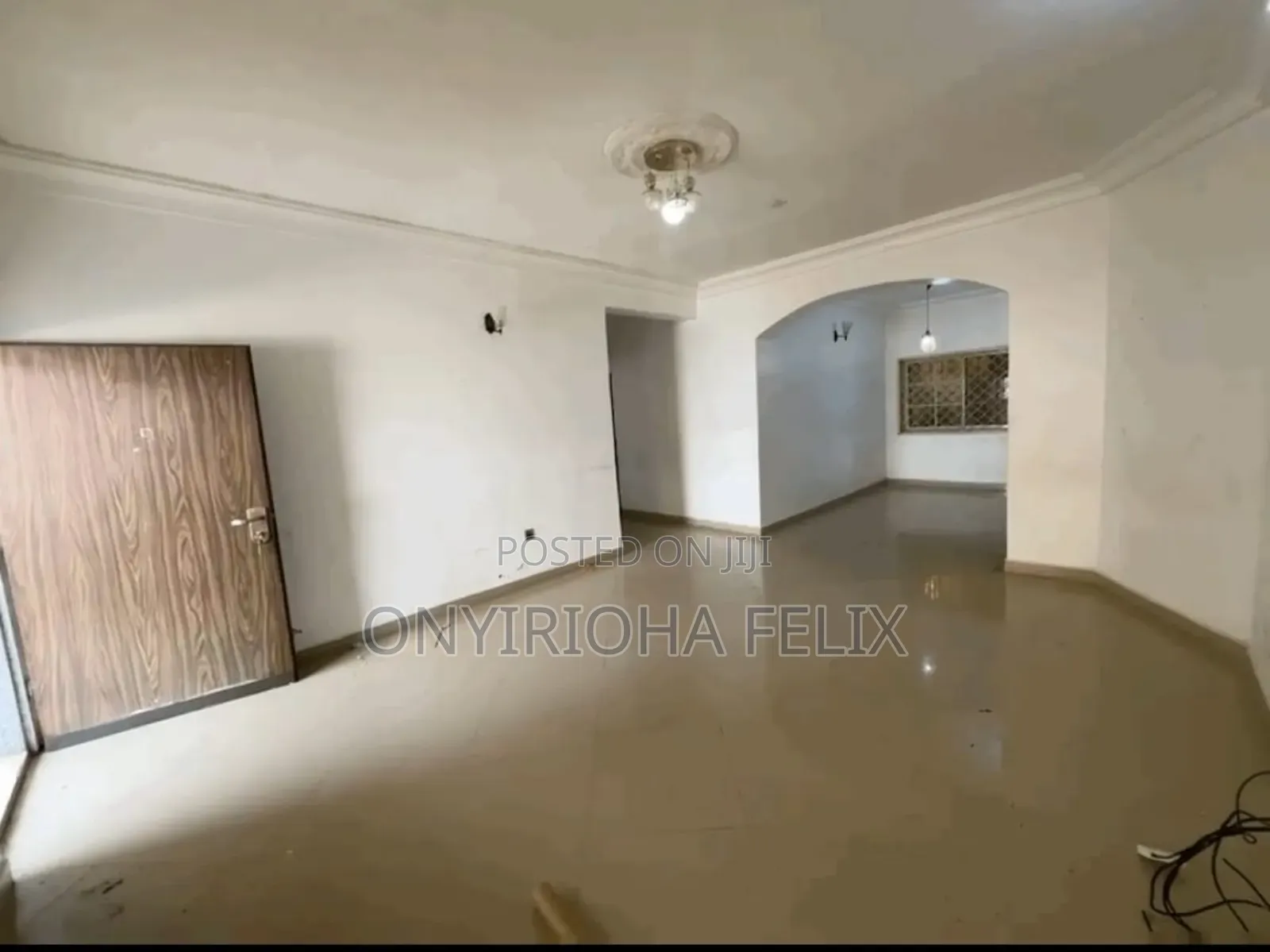 5bdrm Duplex in Jahi Gilmore for sale