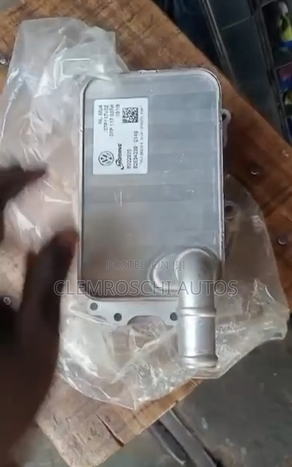 High Quality Certified Brand New Oil Coolant Bentley Bentayga