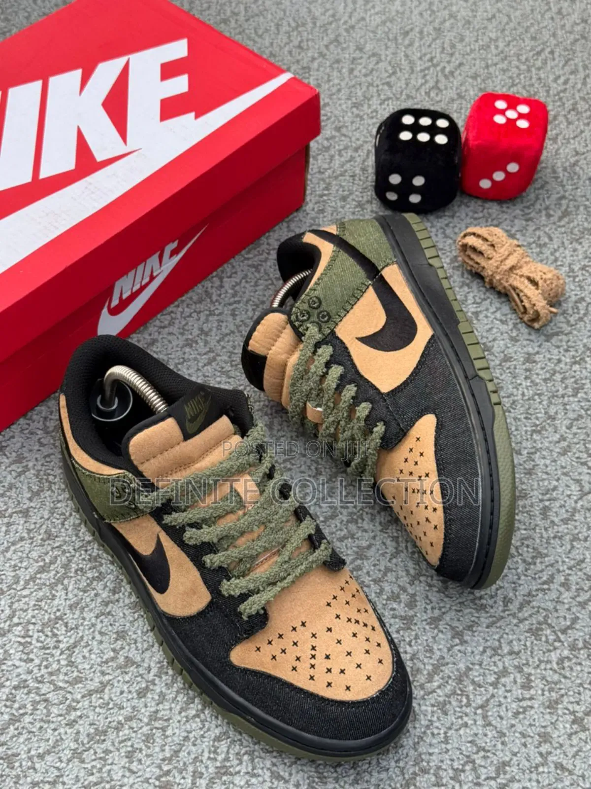 Nike Sb Dunk Low Sneakers
