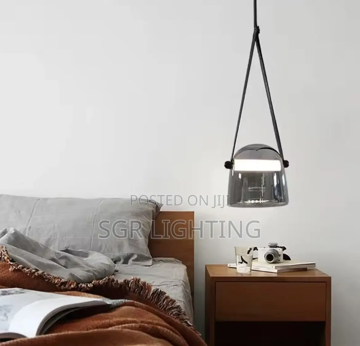 Modern Mona Glass Pendant