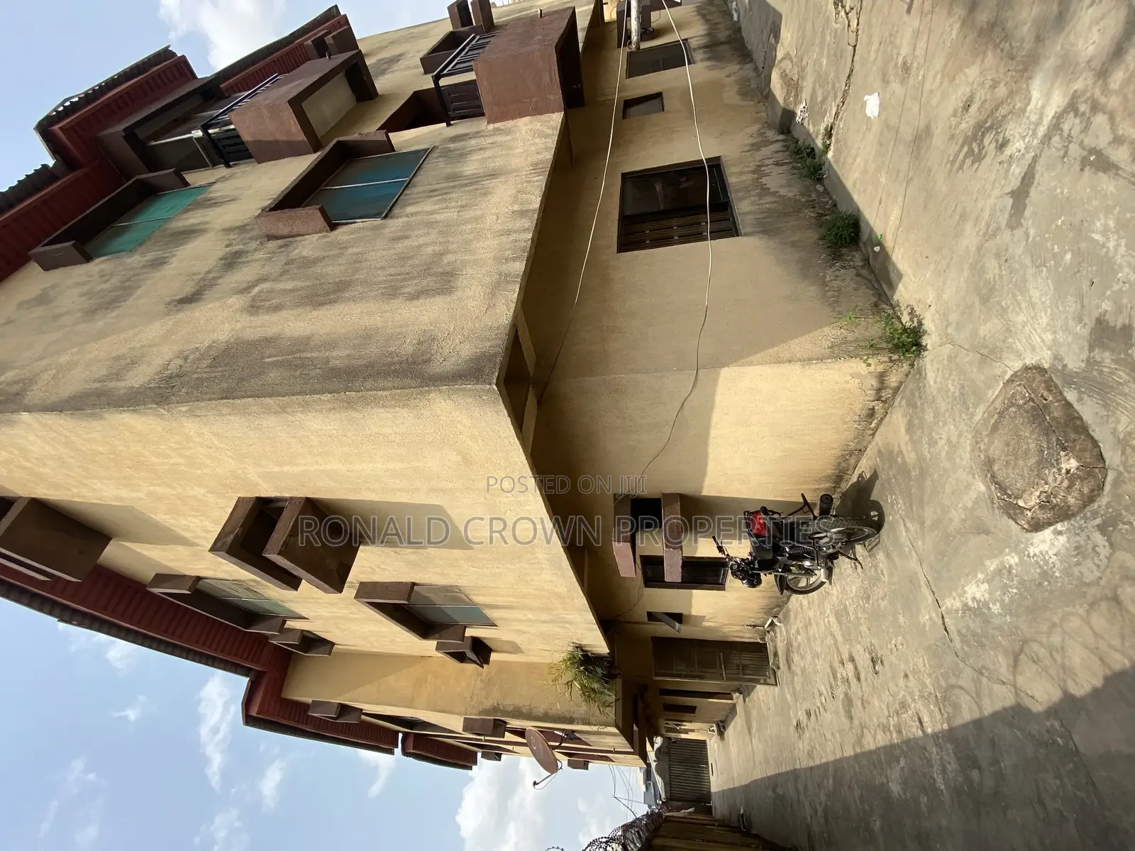 3bdrm Block of Flats in Ago Palace for sale