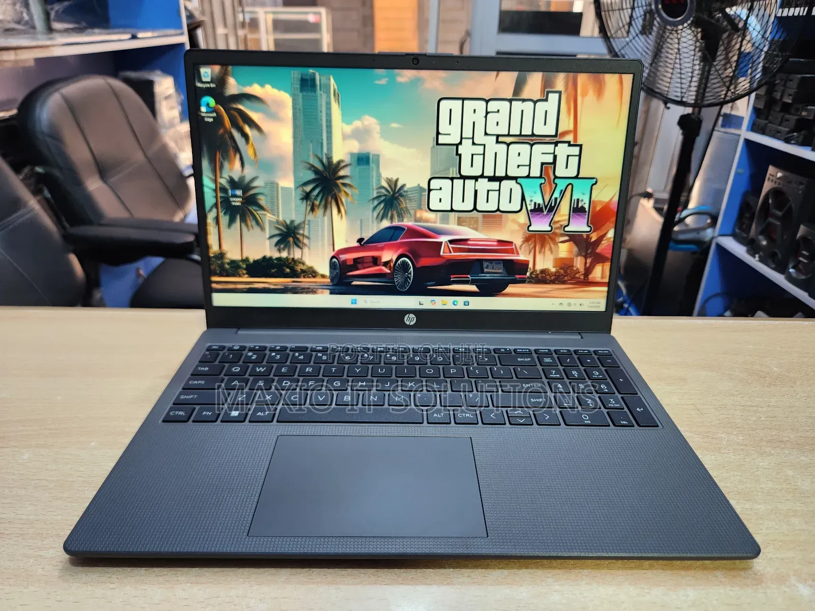 Laptop HP 250 G10 8GB AMD Ryzen 3 SSD 256GB
