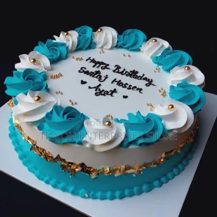Classic Vanilla Celebration Cake