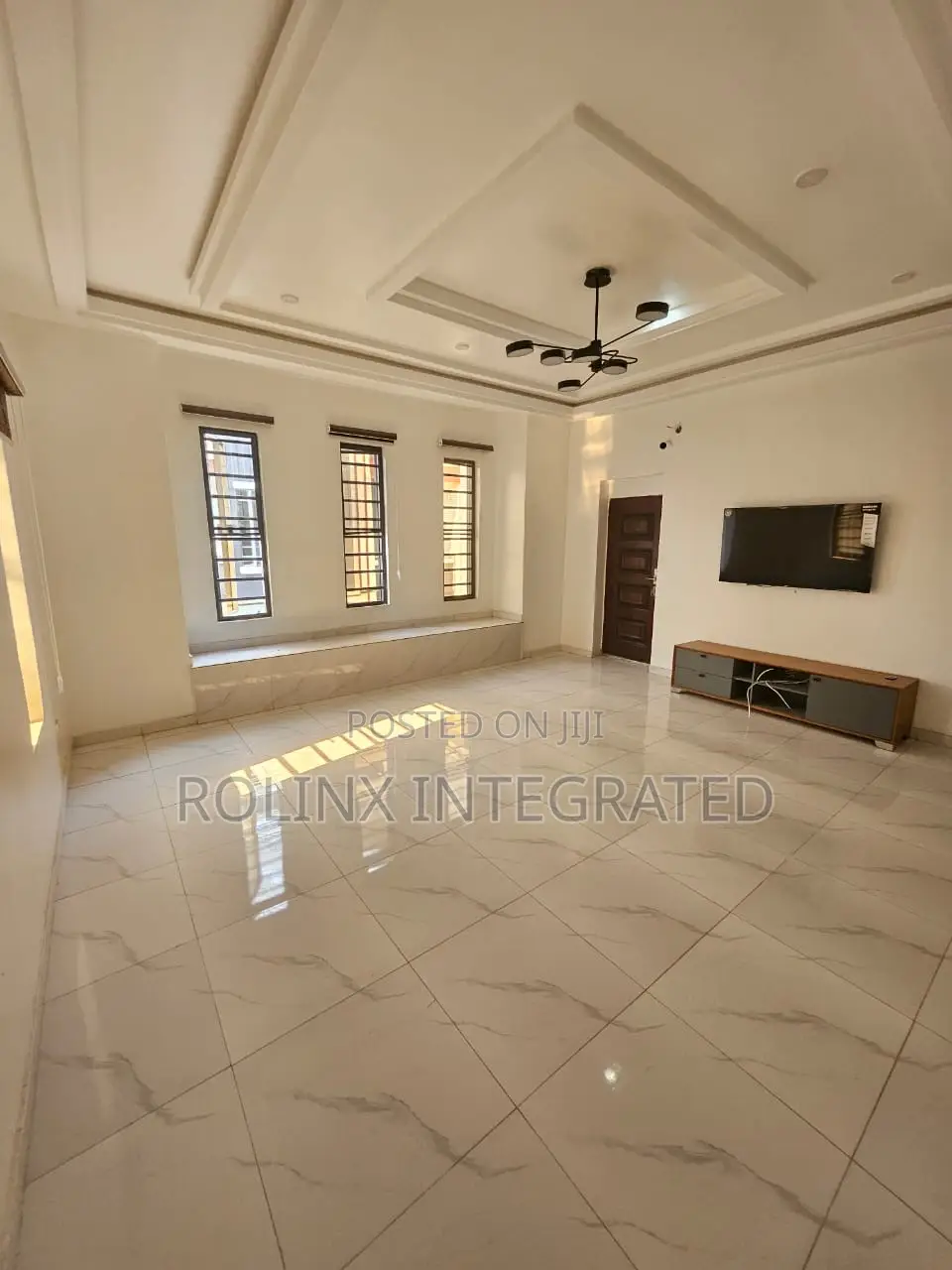4bdrm Duplex in Pantheon Bridge, Lafiaji for sale
