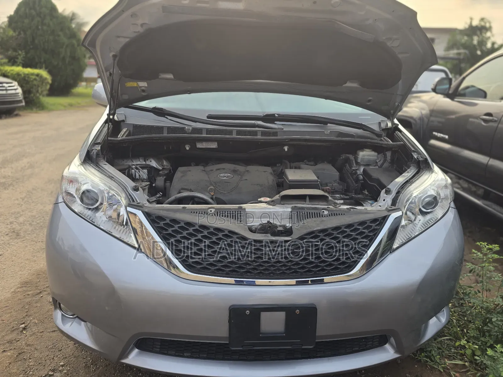 Toyota Sienna Limited 7 Passenger (3.5L 6cyl 8A) 2017 Silver