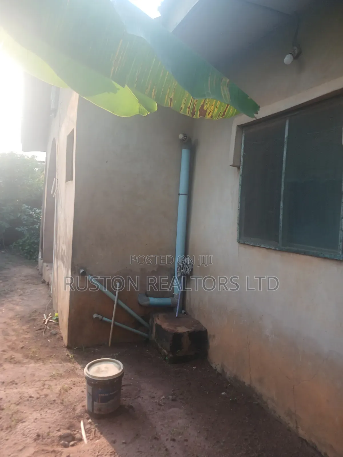 4bdrm Bungalow in Ayobo for sale
