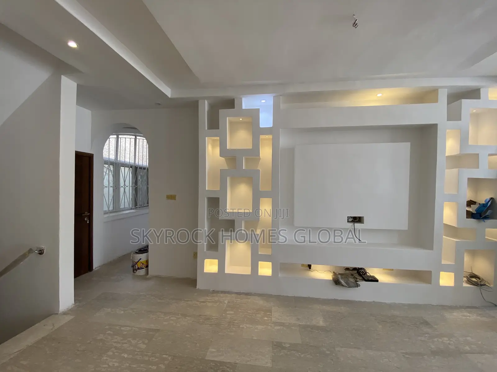 4bdrm Maisonette in Parkview Estate for rent