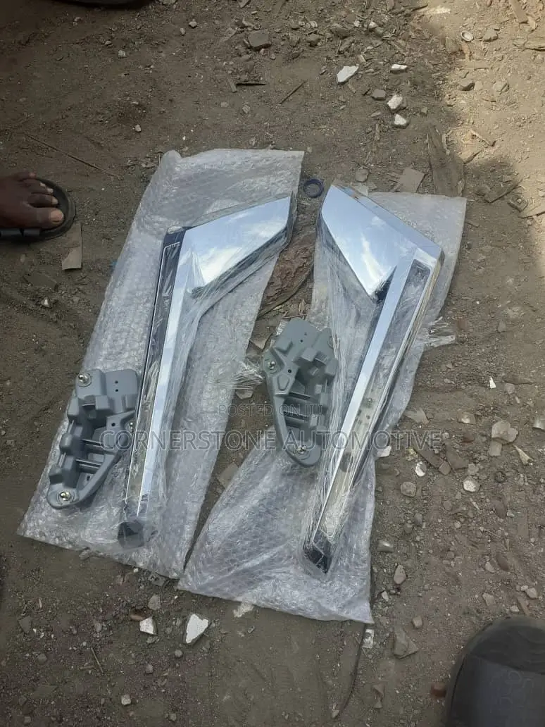 Head Lamp Chrome Land Cruiser 2018