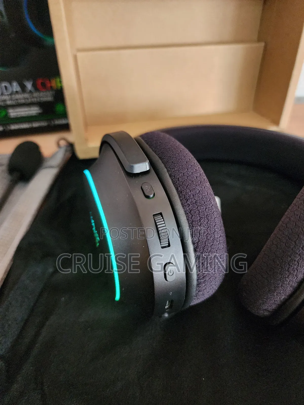 Razer Barracuda X Chroma RGB Wireless Gaming Headset