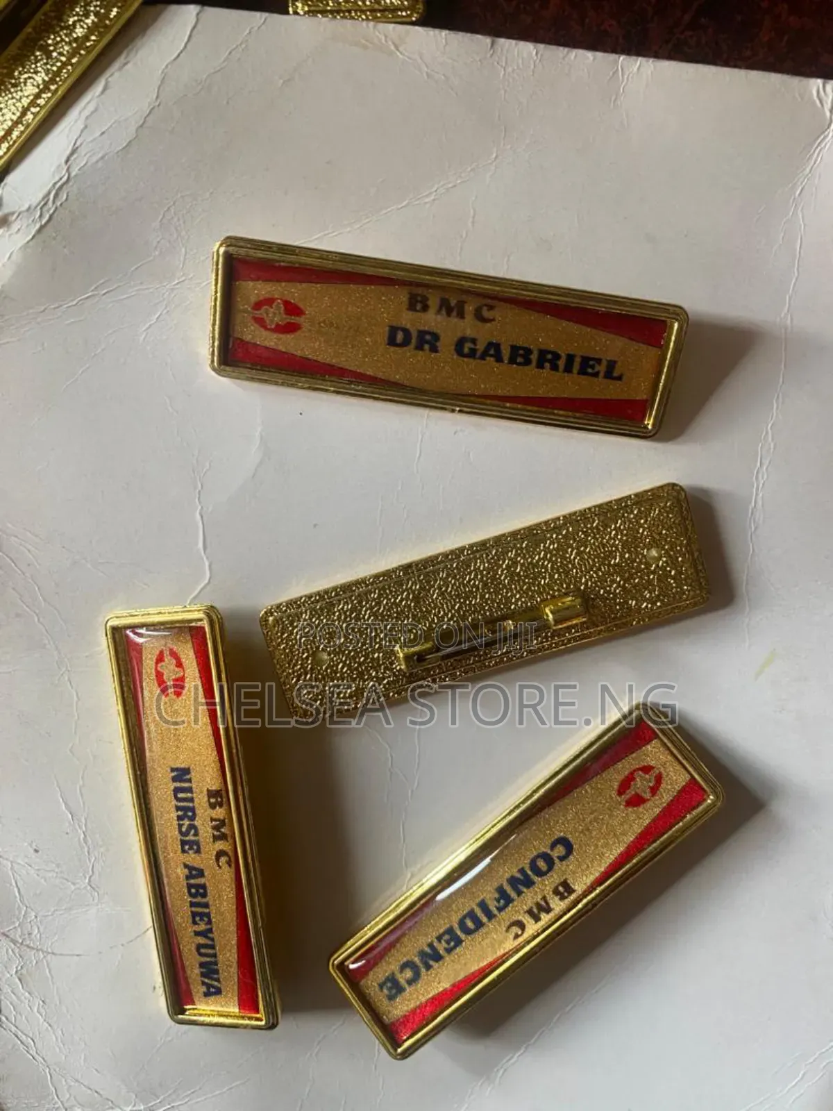 Golden Nametag Grf32