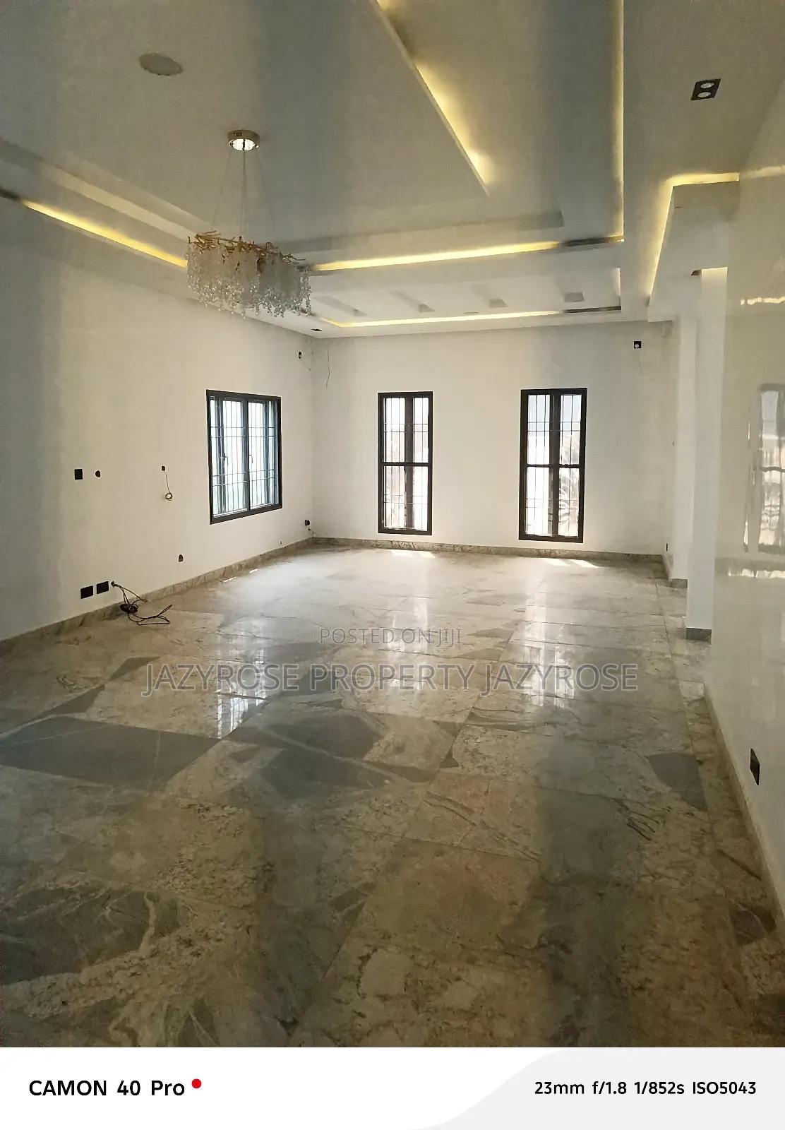 5bdrm Duplex in Guzape District for sale