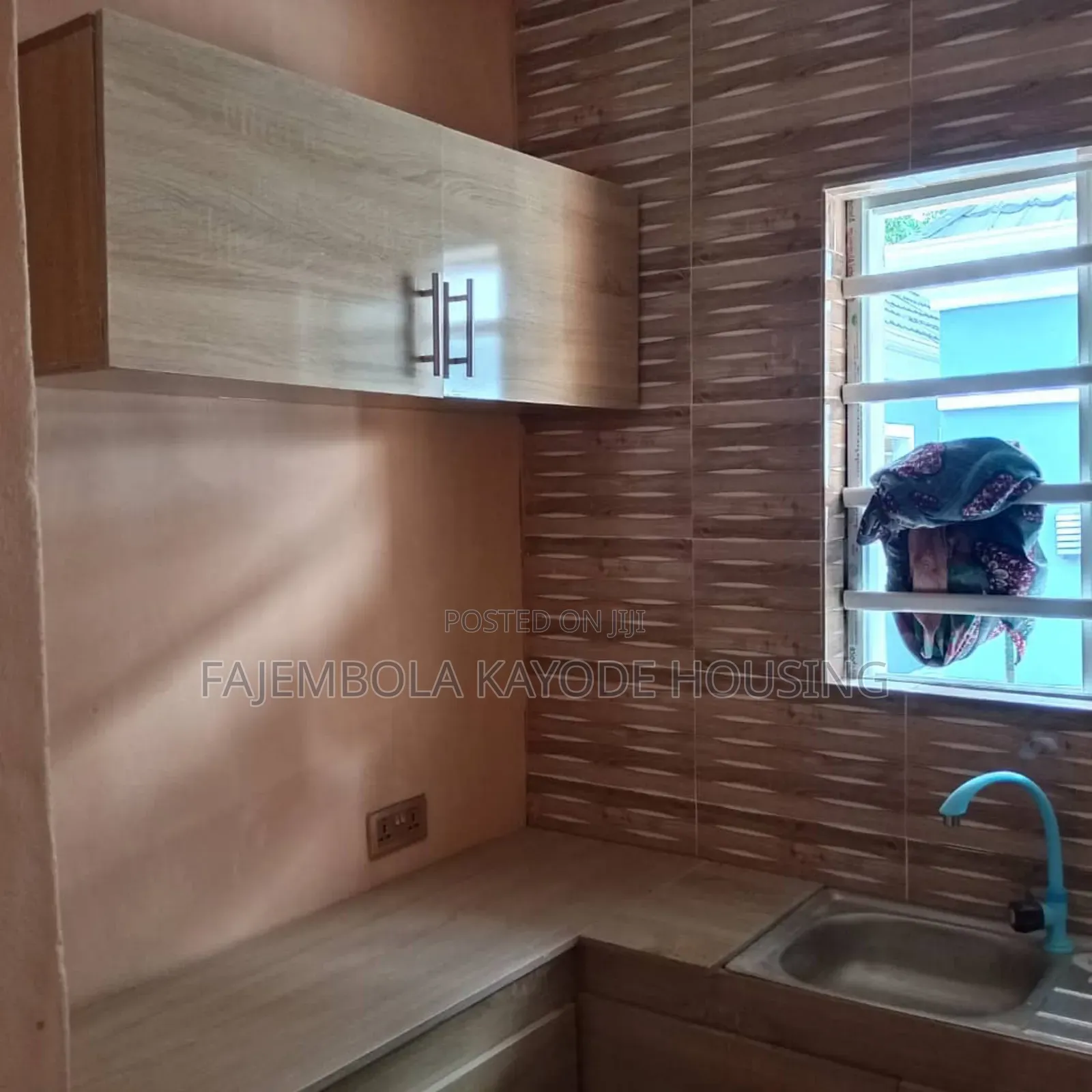 1bdrm Room & Parlour in Unity Estate, Elebu., Ibadan for rent