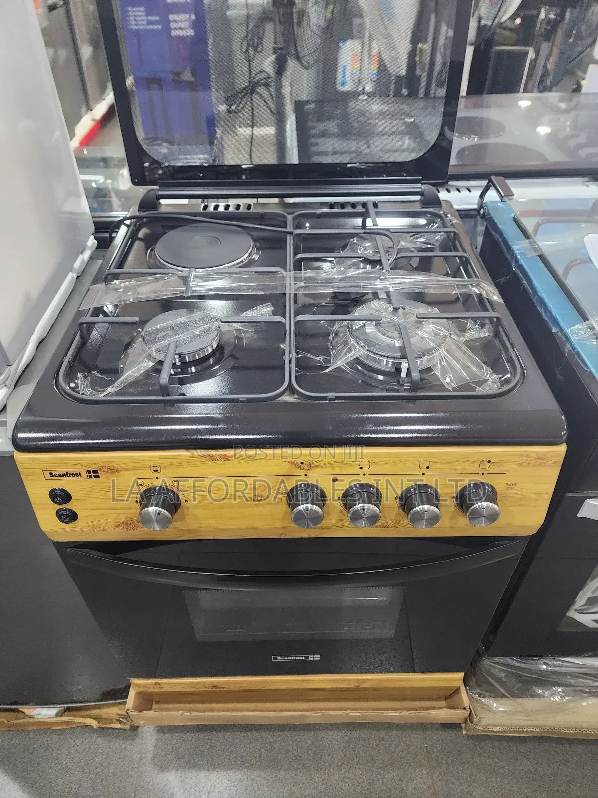 Scanfrost 60x60 3 Burner, 1 Electric Gas/Electric Cooker