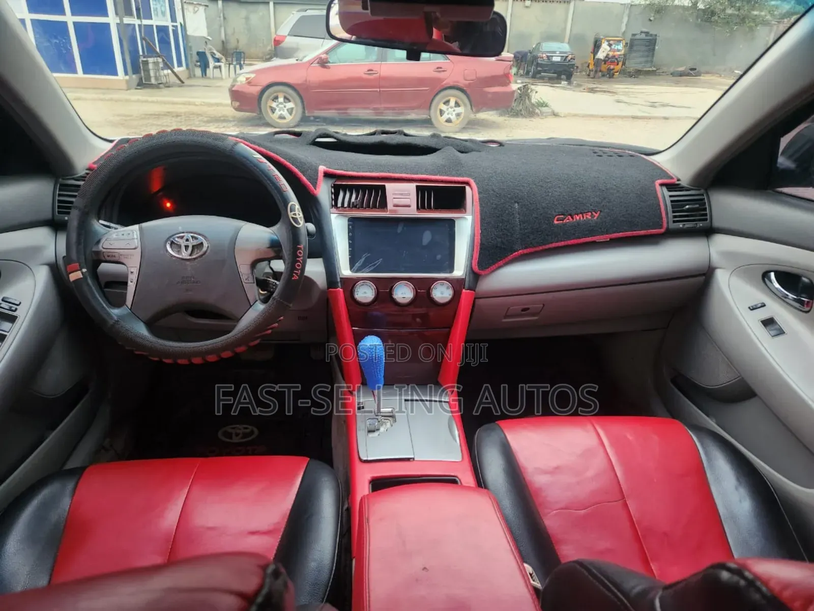 Toyota Camry LE 4dr Sedan (2.5L 4cyl 6AM) 2010 Silver