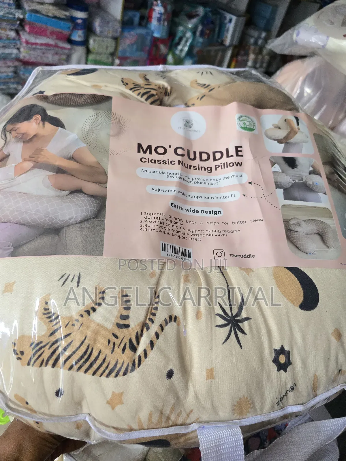 Mo Cuddle Nursing Pillow