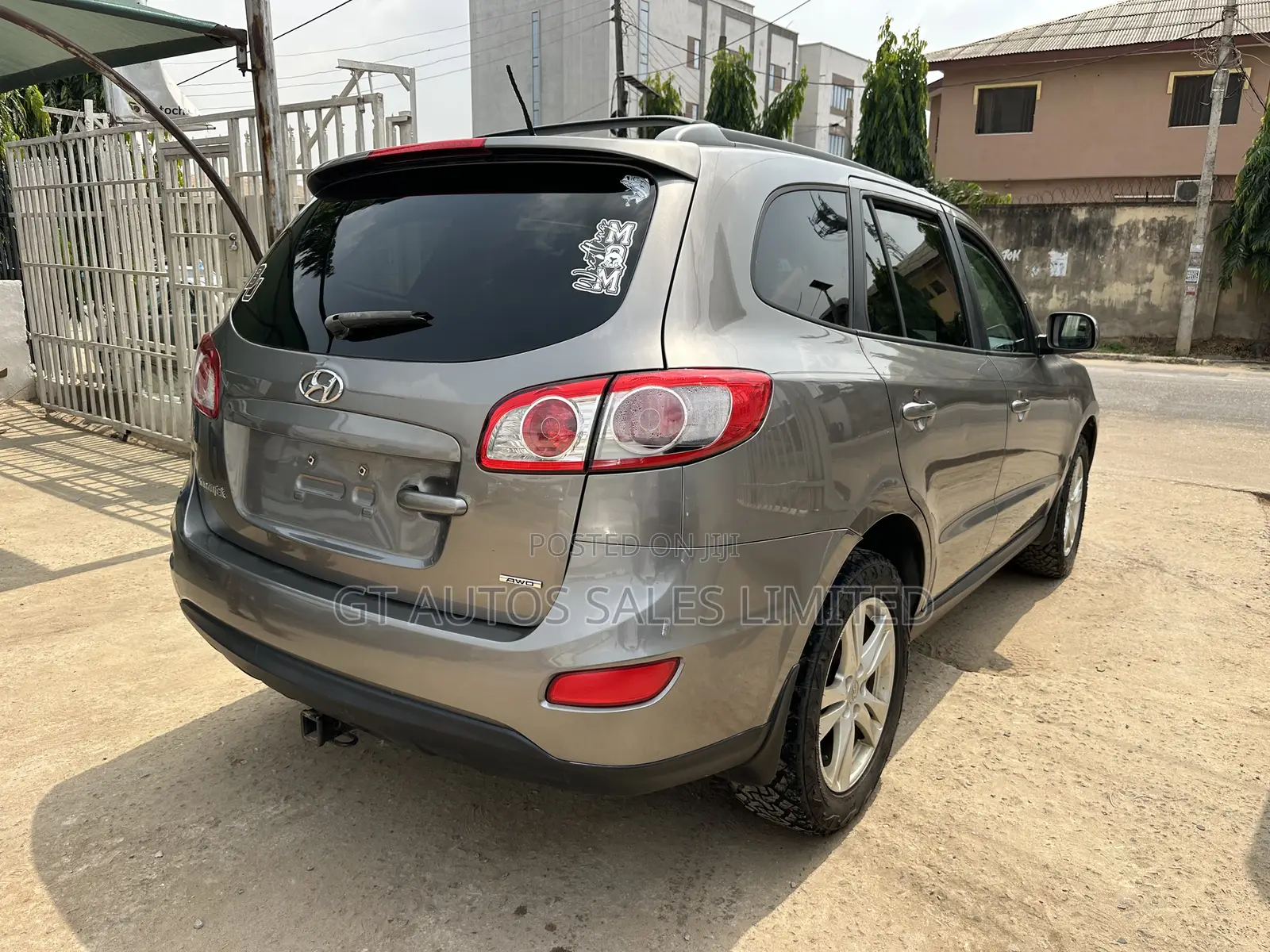 Hyundai Santa Fe Limited 2012 Gray