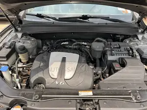 Hyundai Santa Fe Limited 2012 Gray