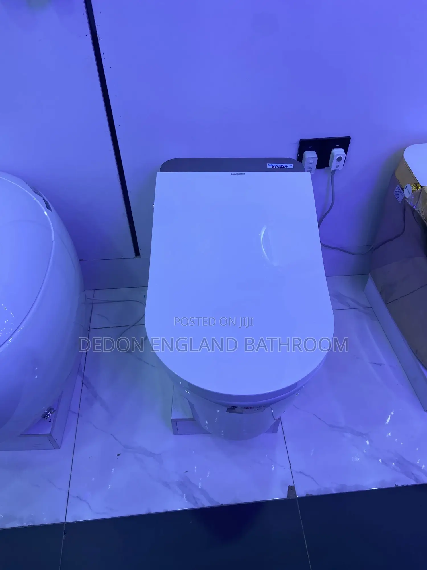 Executive Smart Water Closet