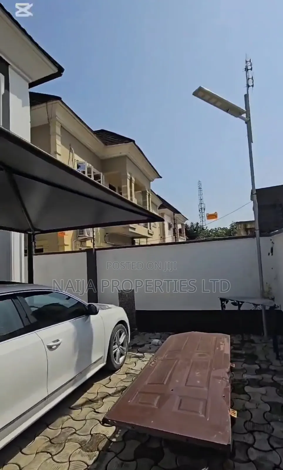 4bdrm Duplex in Awoyaya for sale