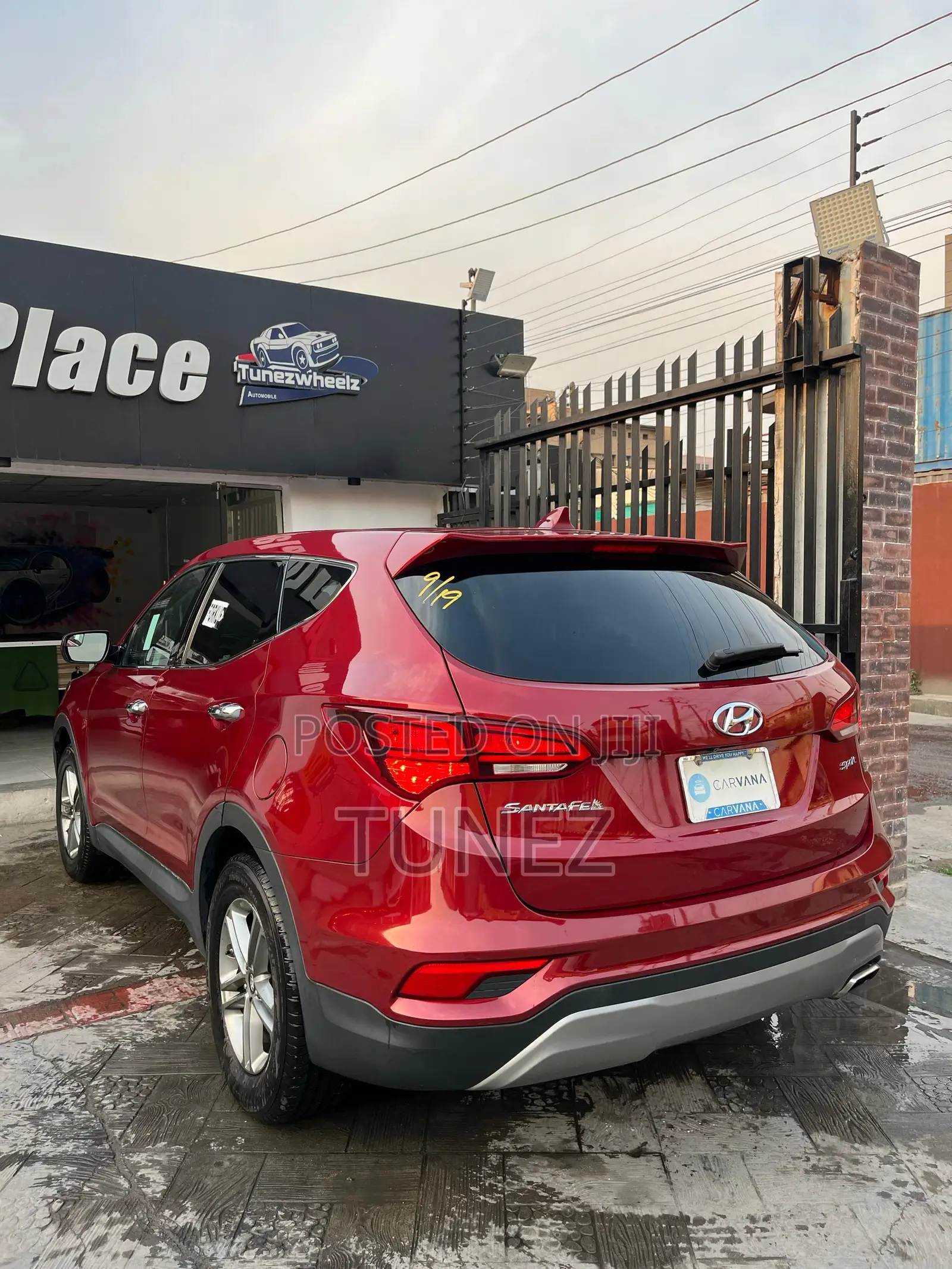 Hyundai Santa Fe SE AWD 2018 Red
