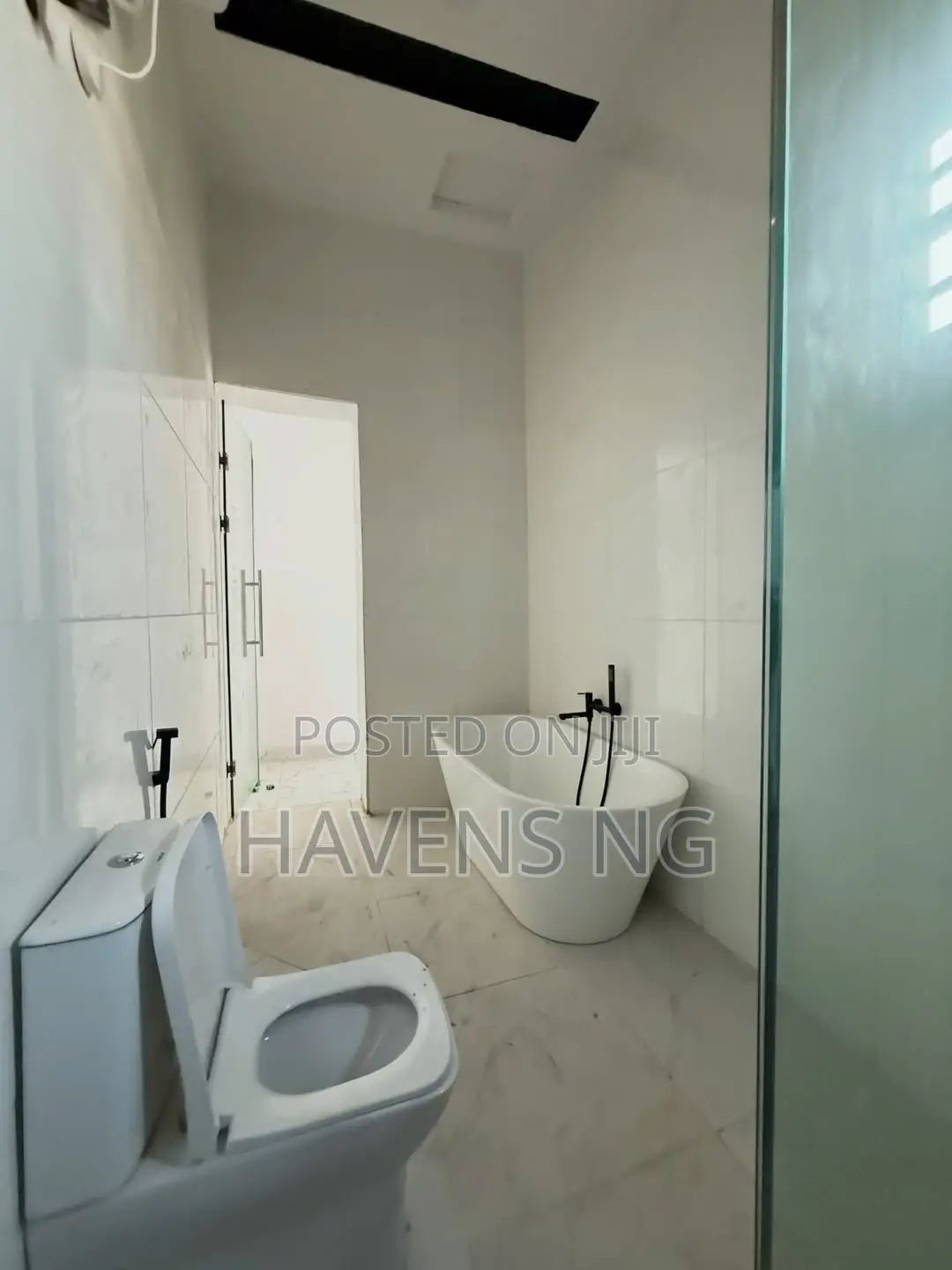 3bdrm Duplex in Sangotedo for sale