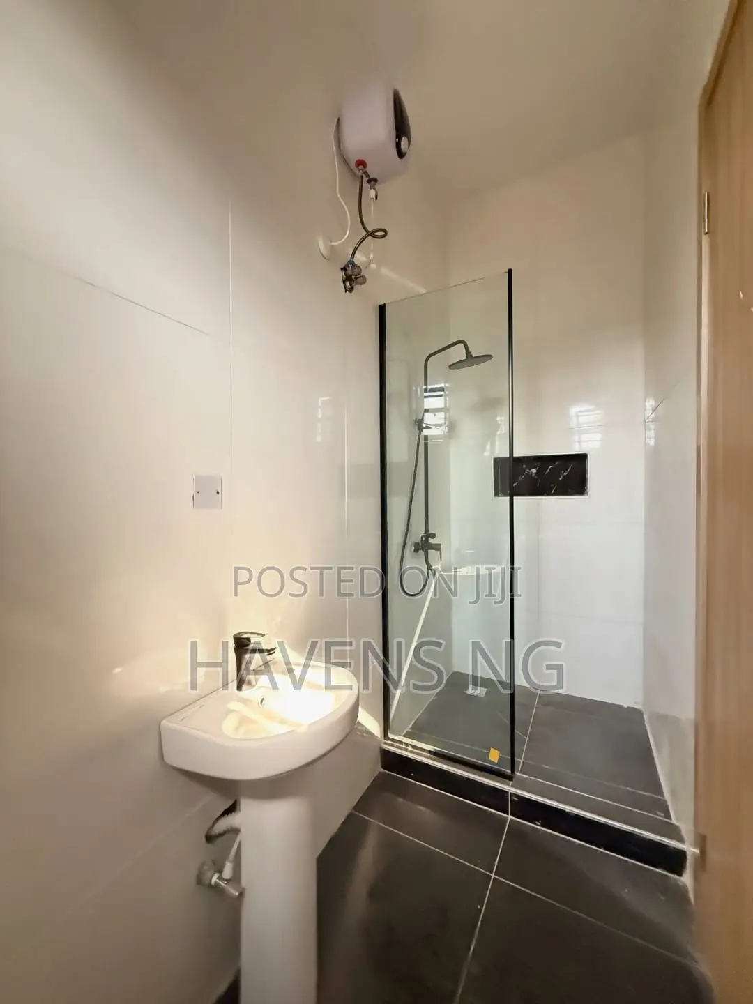 3bdrm Duplex in Sangotedo for sale