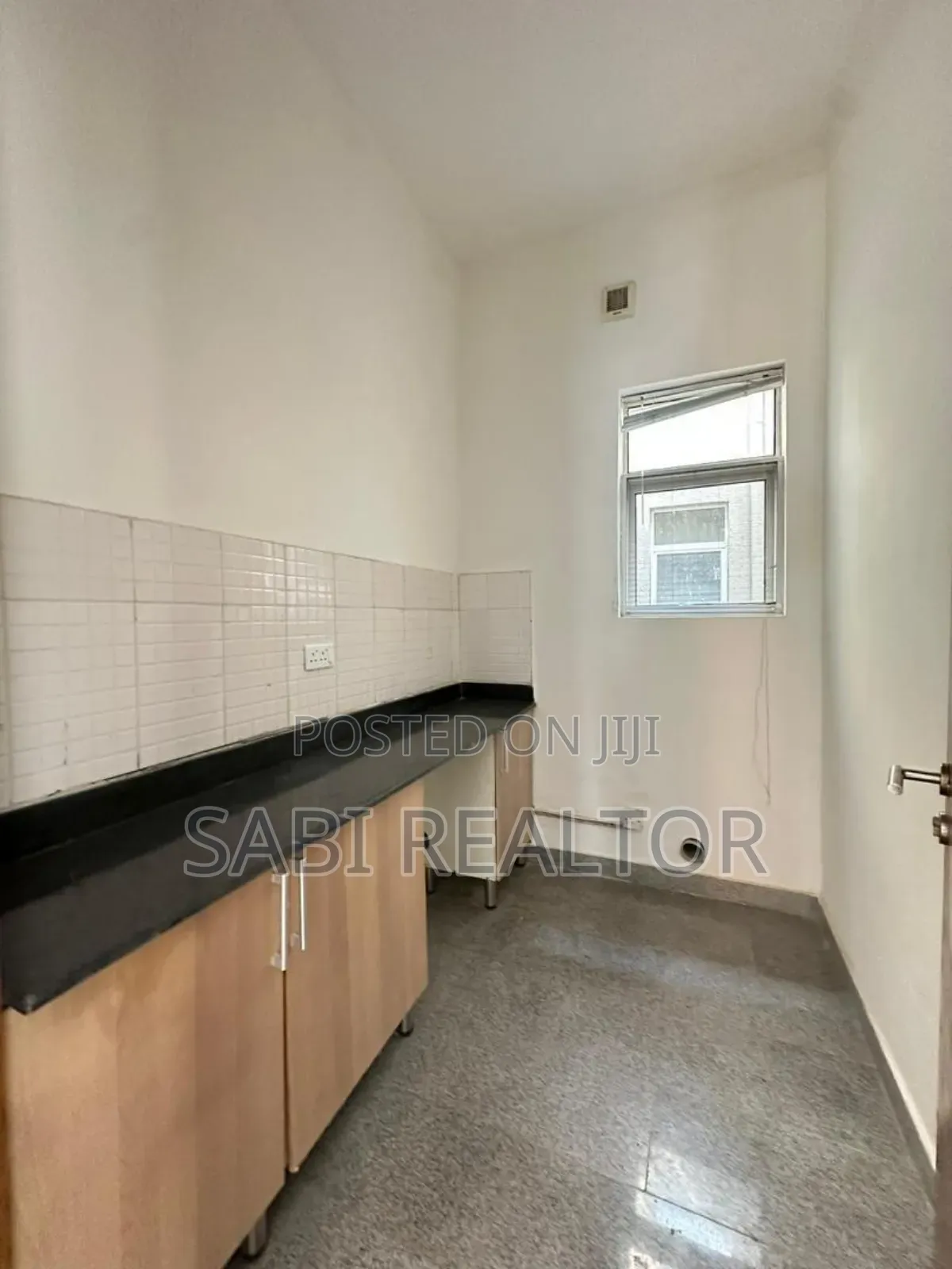 Furnished 3bdrm Duplex in Banana Island for sale