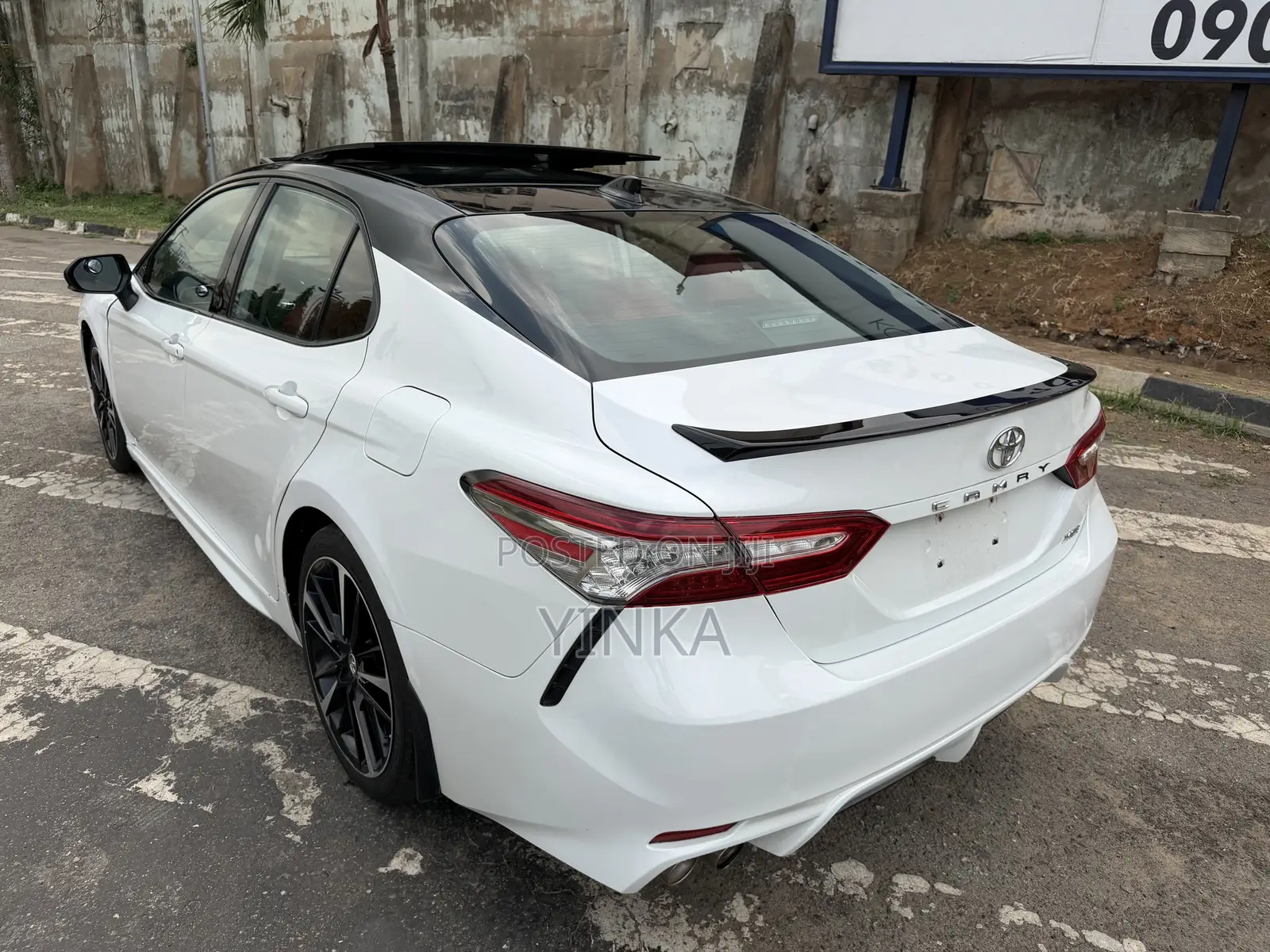 Toyota Camry XSE (2.5L 4cyl 8A) 2019 White