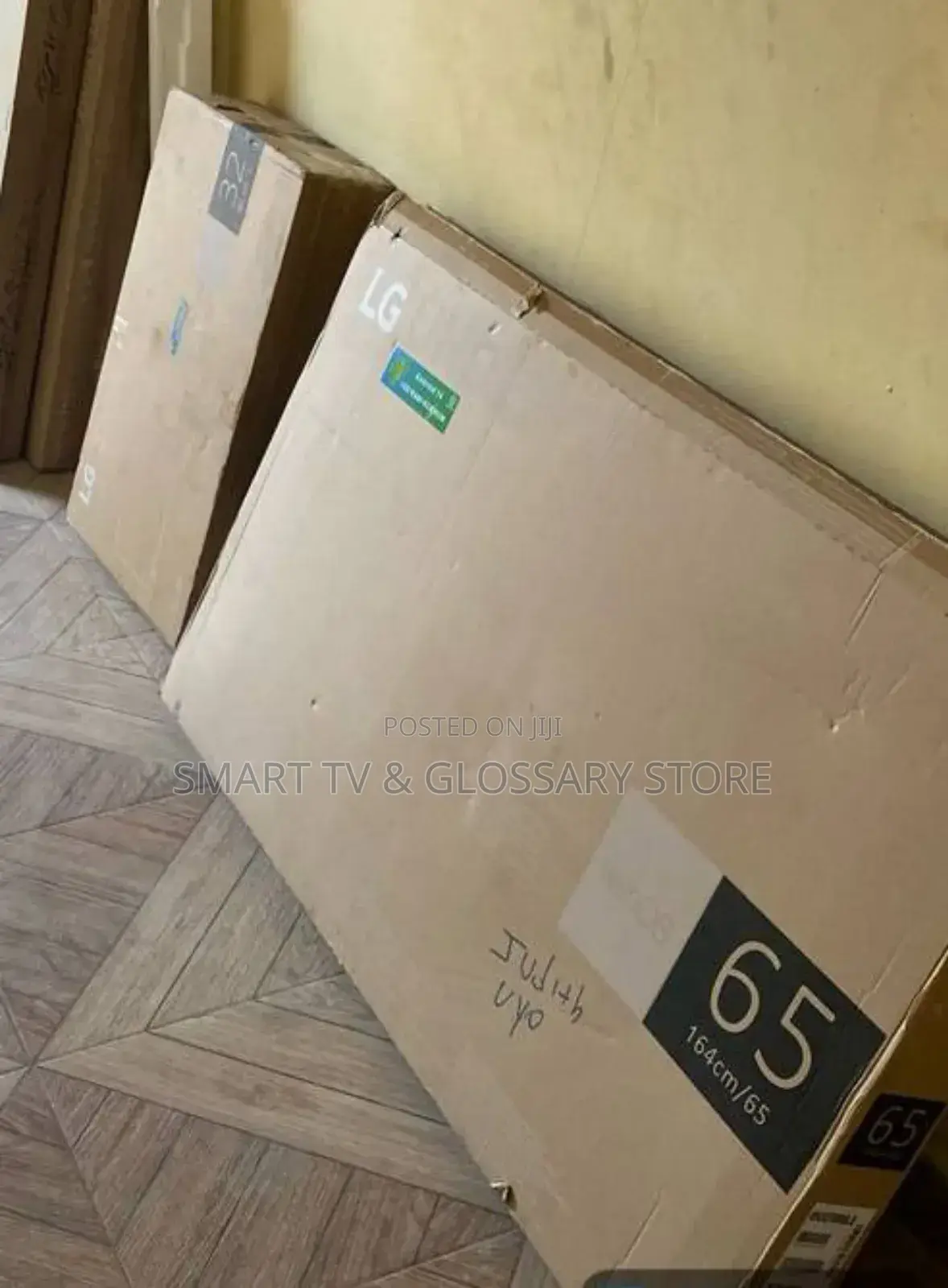 65 Inches Lg Smart Tv With Inbuilt Bluetooth Wifi Facebook Google