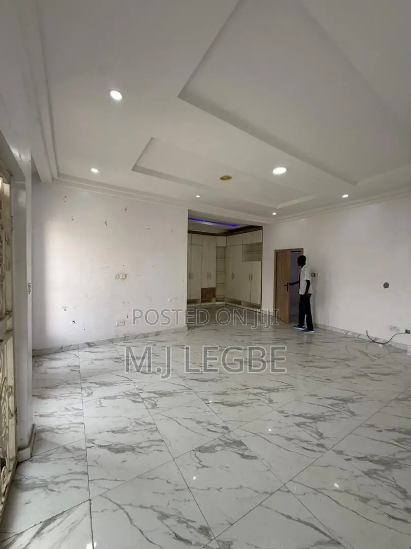 Studio Apartment in Ikota, Lekki for rent