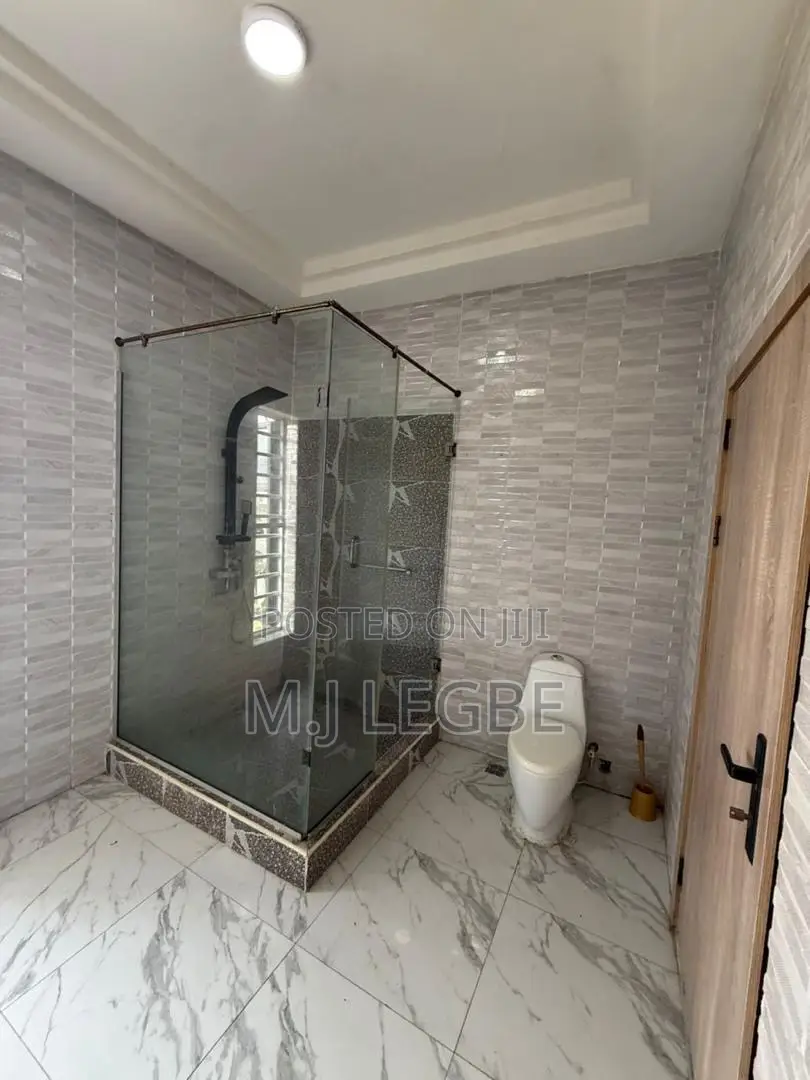 Studio Apartment in Ikota, Lekki for rent