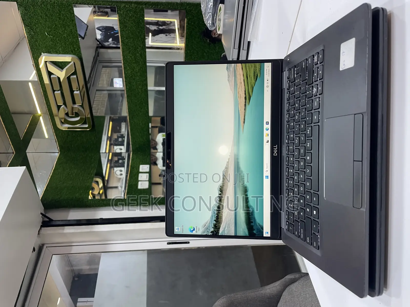 Laptop Dell Latitude 5300 16GB Intel Core i7 SSD 256GB