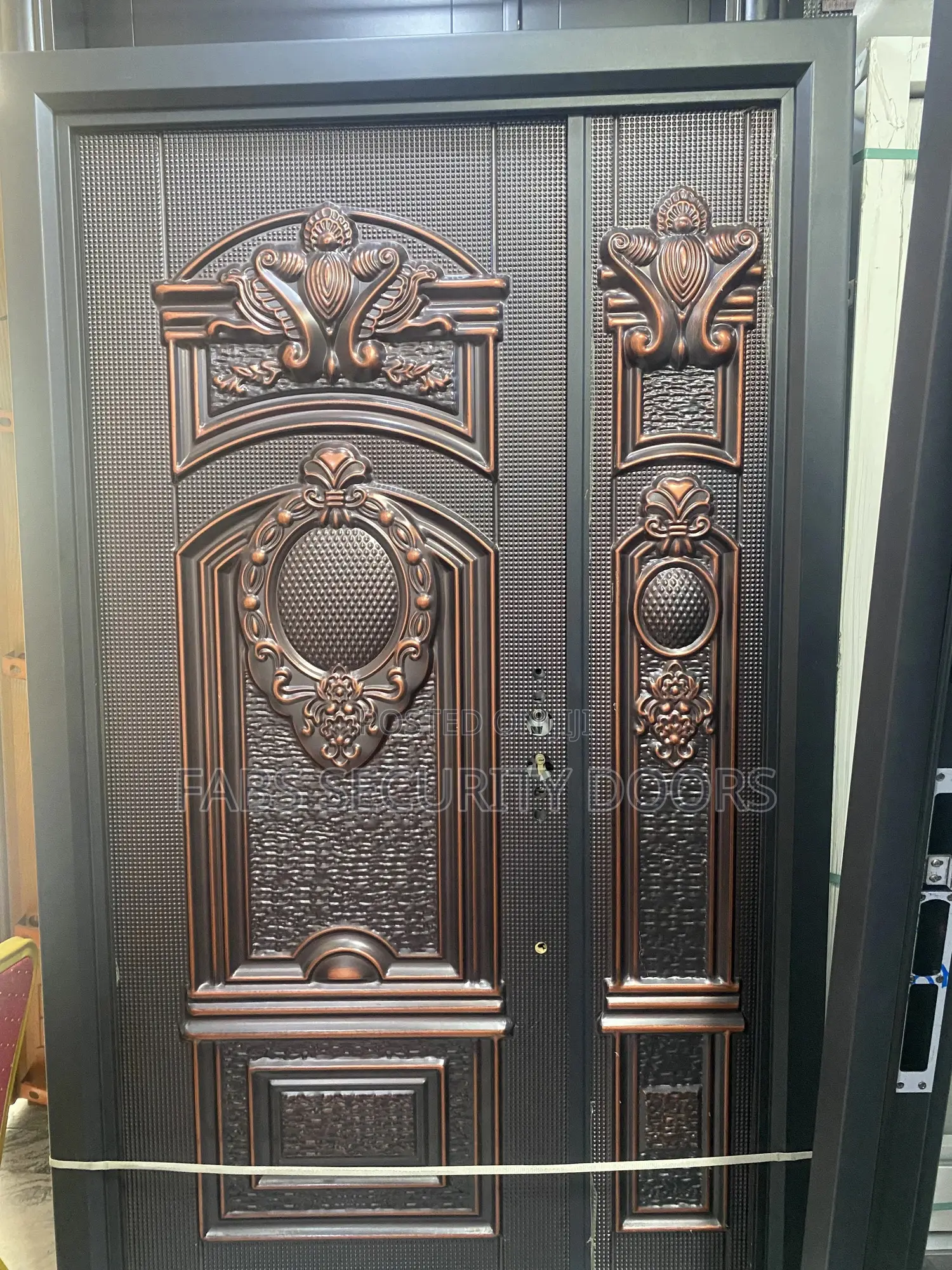 4ft Cast Door (Pineapple Design)