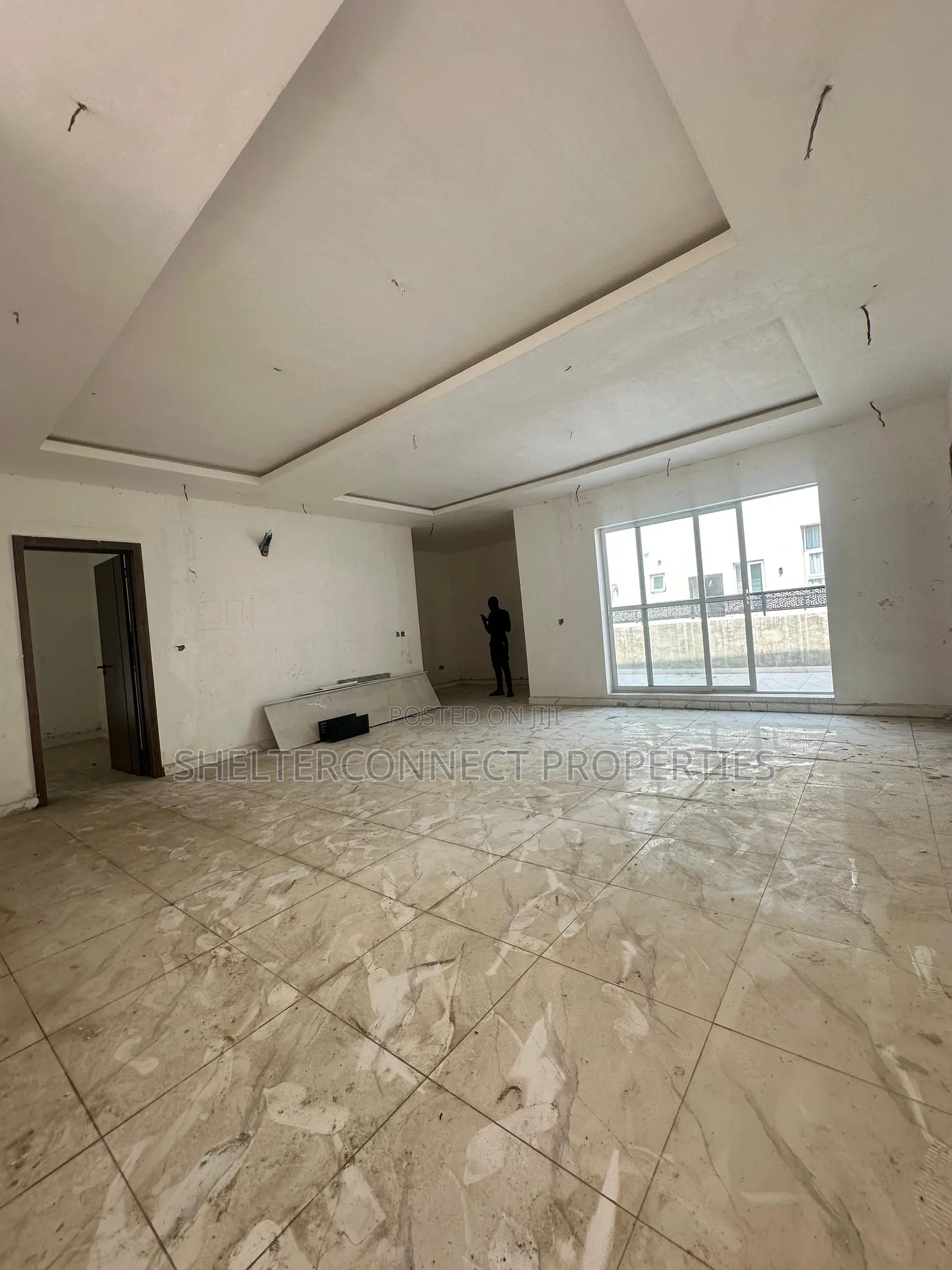 3bdrm Penthouse in Ikate for sale