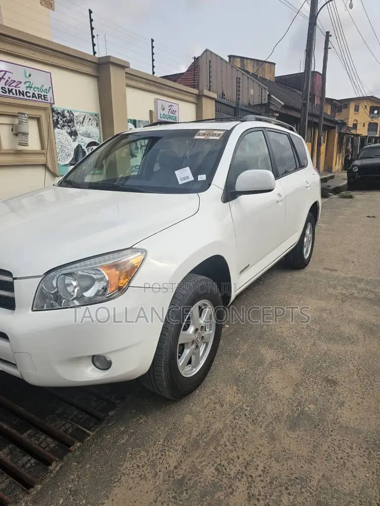 Toyota RAV4 Limited 2008 White