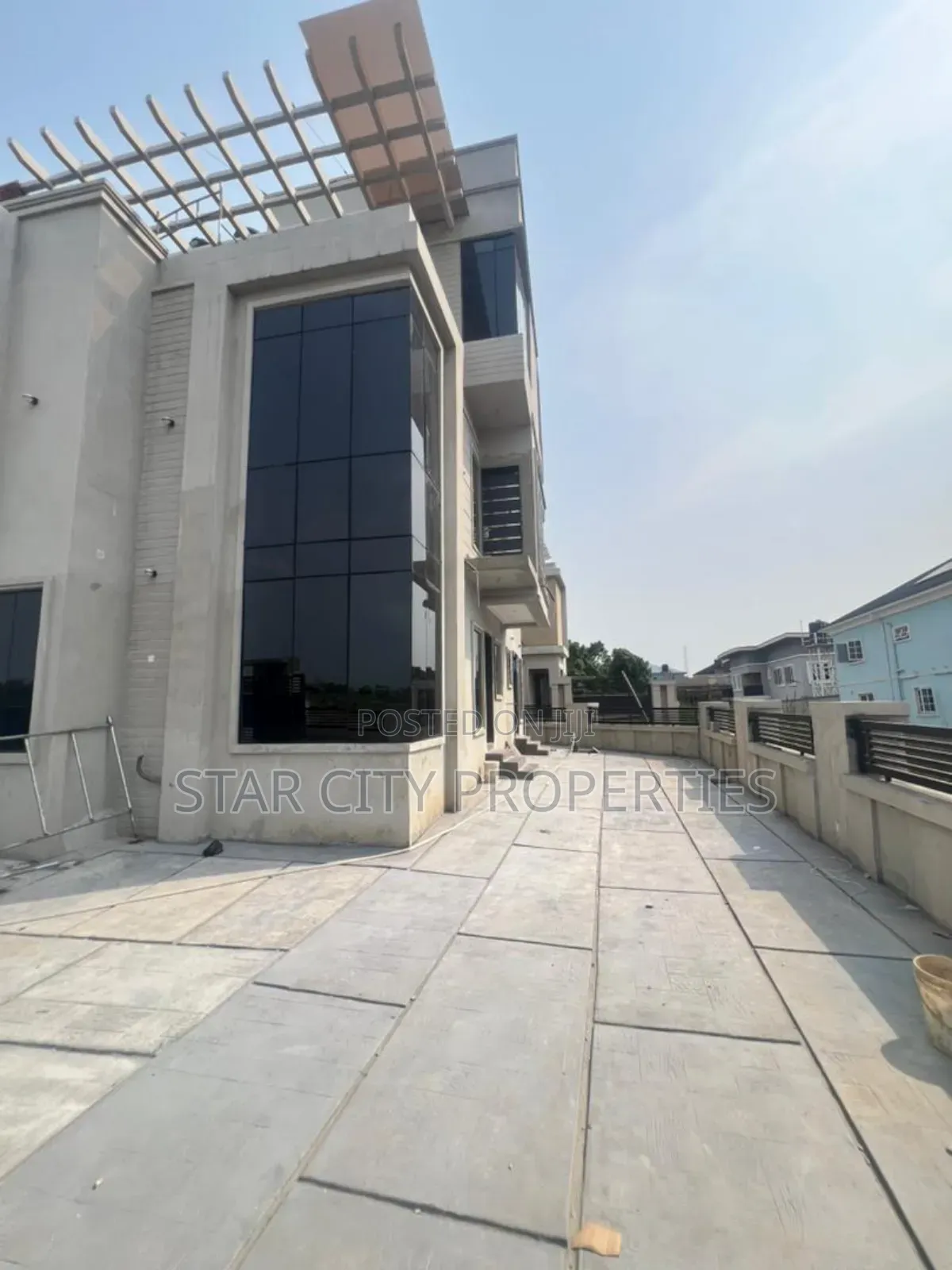 4bdrm Duplex in Surulere Lagos for sale