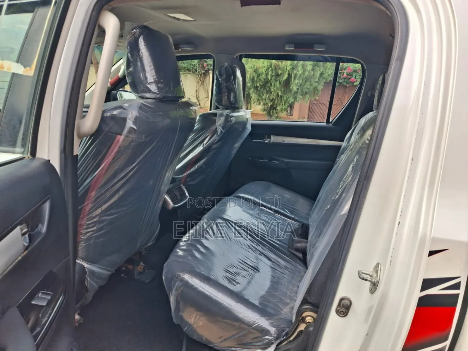 Toyota Hilux SR5 4x4 2019 White