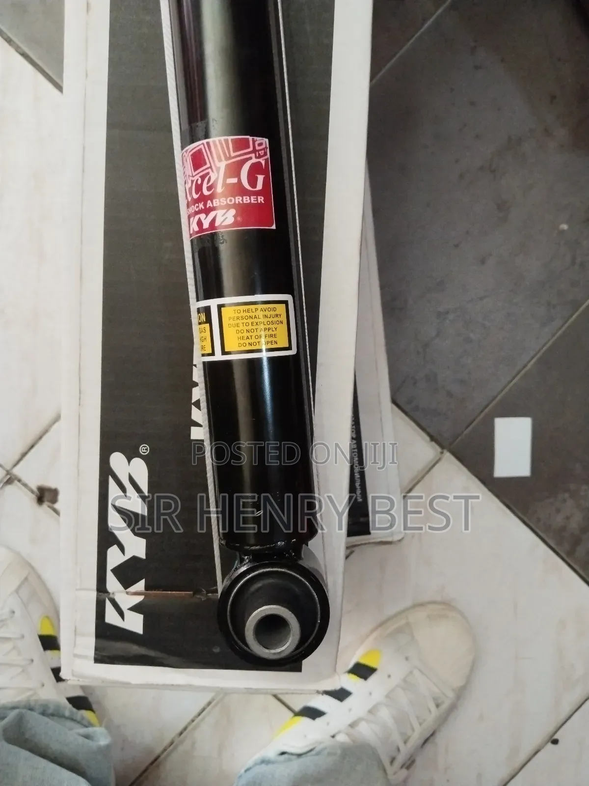 Rear Shocks Absorbers Kyb With Sensor Lexus Gs 350 .2014/2020