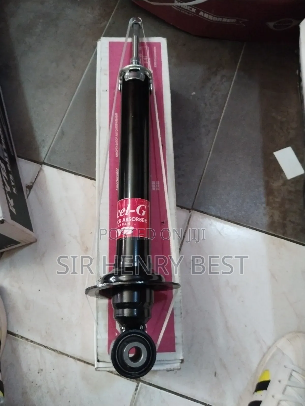 Rear  Kyb Shocks Absorbers With Sensor Lexus Is 250 .2006/2013
