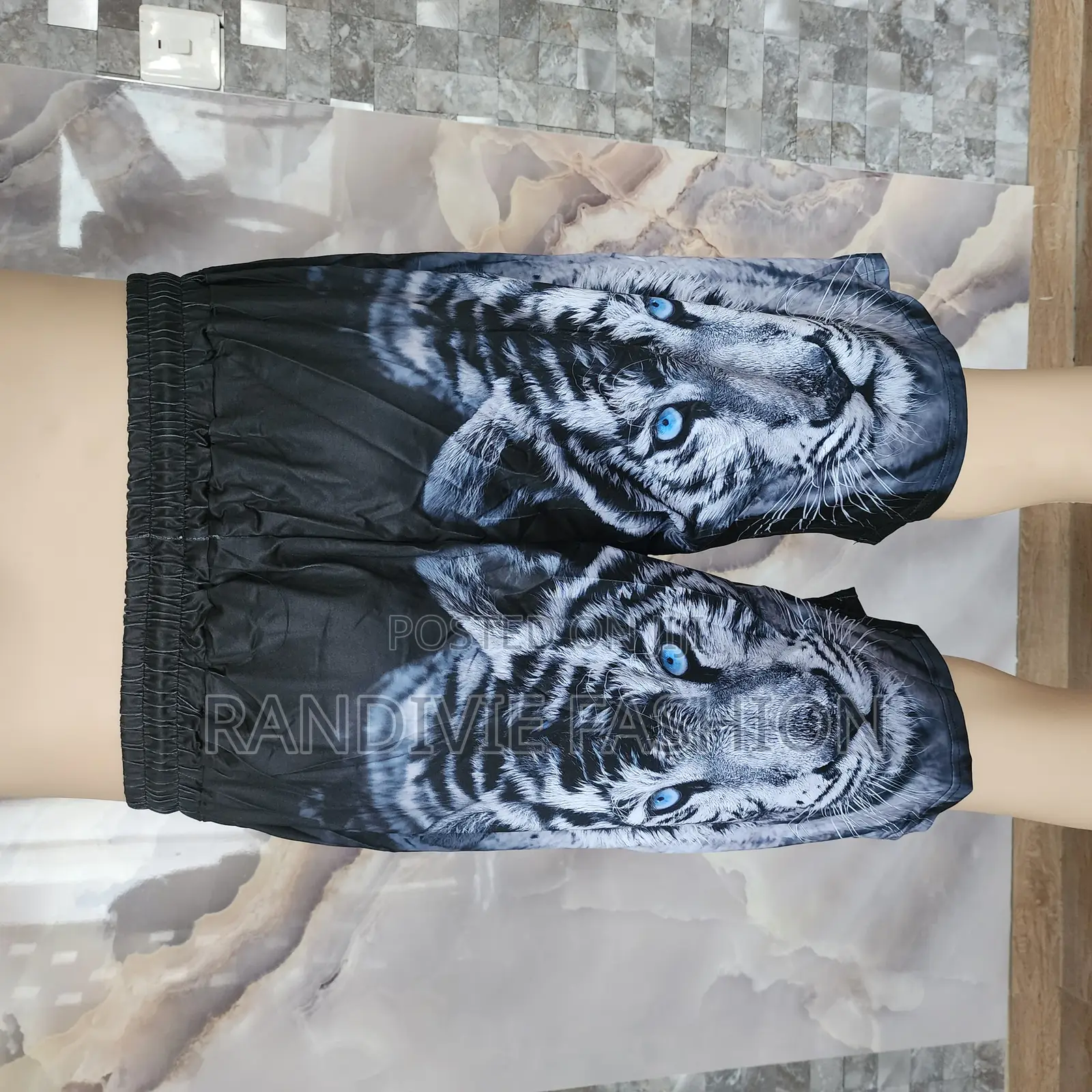 Ice Lion Shorts [Black/White]