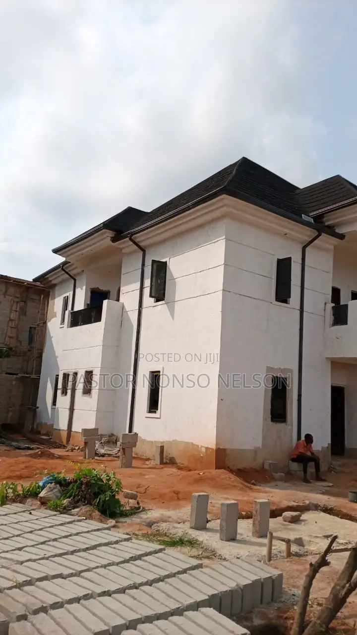 5bdrm Duplex in Maleysia Estate Ext., Owerri for sale