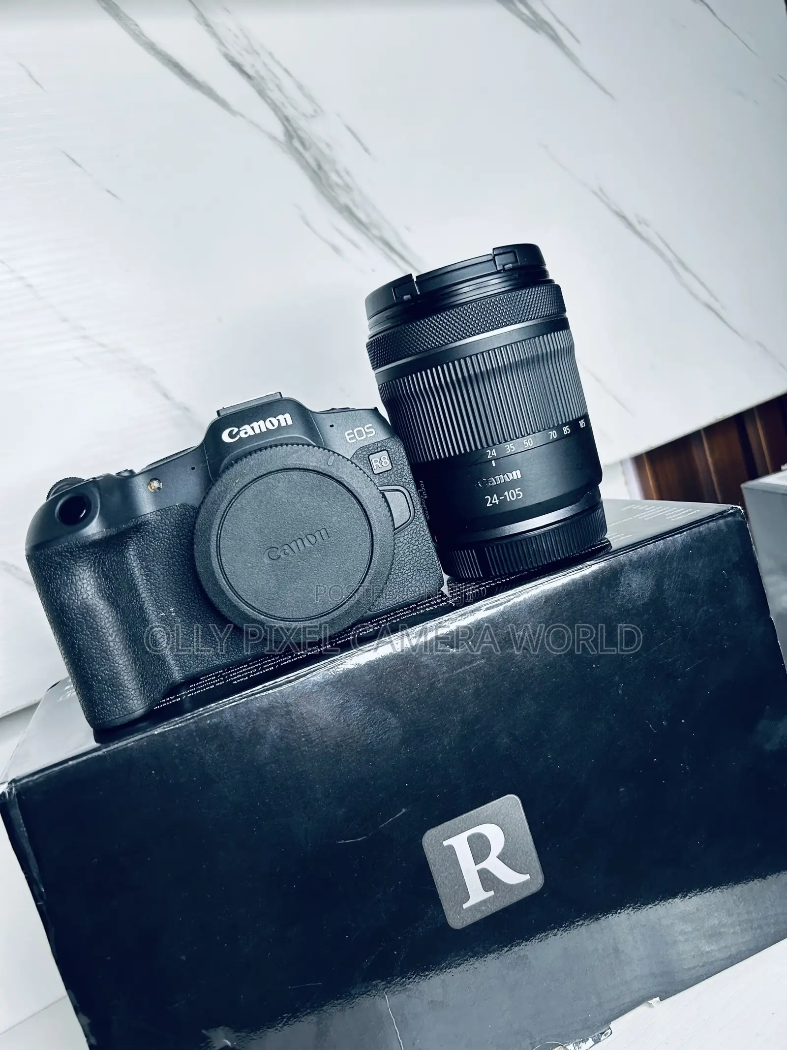 Canon Eos R8 With Rf24-105 STM
