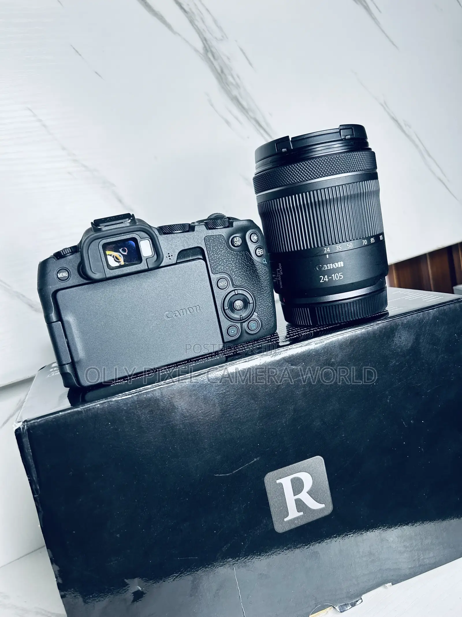Canon Eos R8 With Rf24-105 STM