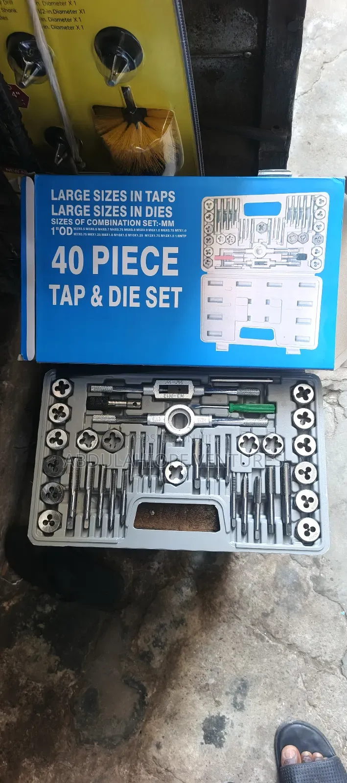 40 PCS Tap and Dies